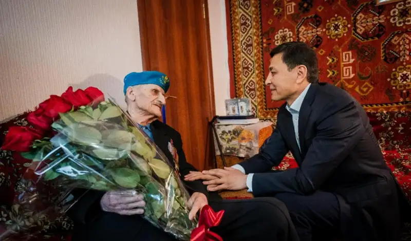 «Бұл мерекенің тарихымыздан алар орны ерекше»: А. Көлгінов ҰОС ардагерлерін құттықтады