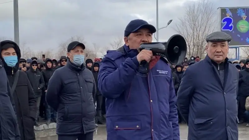 Маңғыстау облысының әкімі Нұрлан Ноғаев ереуілшілермен кездесті