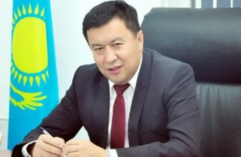 Сәбит Әбдіхалықов неліктен театрдан кеткенін айтты