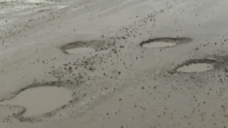 600 млн теңгеге салынған жол шұрық-тесік 