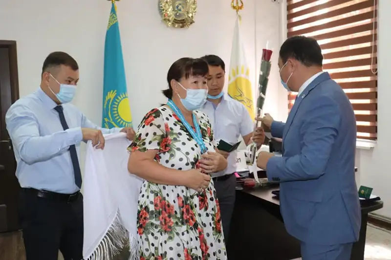 Көпбалалы аналар «Алтын алқа»  және «Күміс алқа» төсбелгілерімен марапатталды  