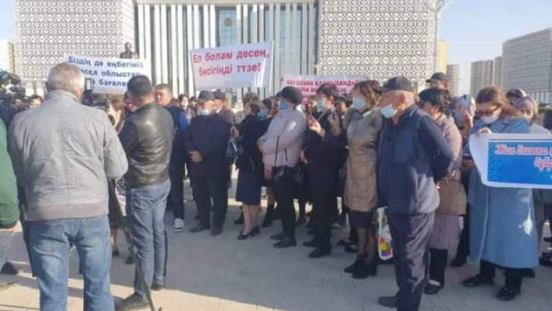 Түркістан облысында балабақша қызметкерлері наразылыққа шықты