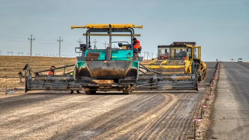 "Омбы-Майқапшағай" жолын жөндеуші компаниялар құқық қорғау органдарының "назарына" ілінді