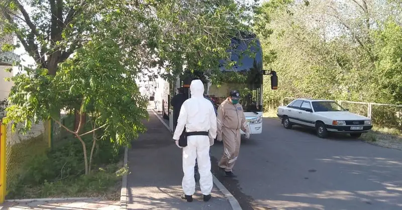 102 студент Ресейден келді 