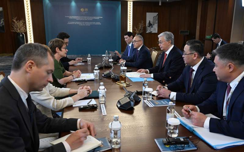 Тоқаев Еуропалық қайта құру және даму банкінің президенті Одиль Рено-Бассомен кездесті