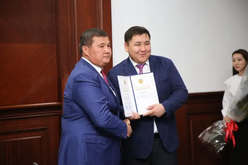 ҚЫЗЫЛОРДАДА «қызық» болып жатыр: Облыс әкімінің орынбасары қызметінен НЕГЕ кетті?