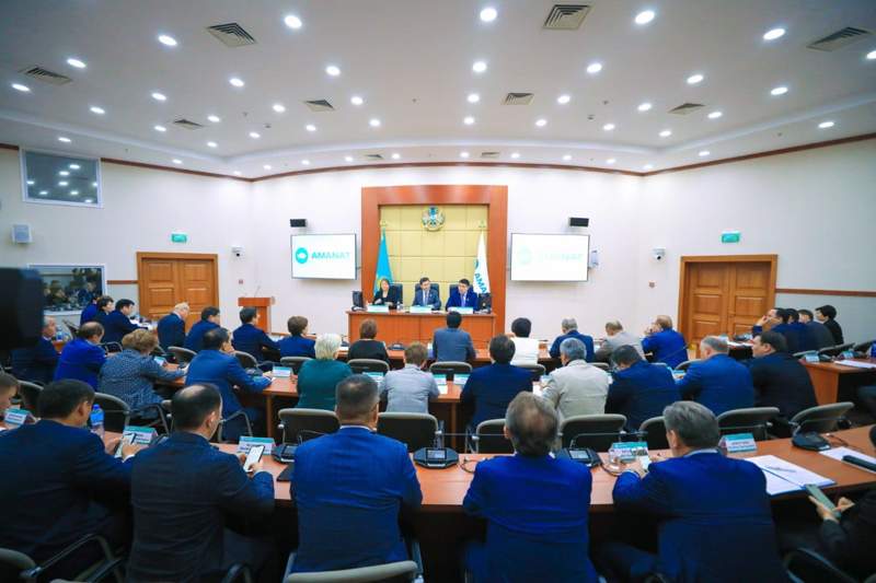 «AMANAT» фракциясының бастамасымен балалардың қауіпсіздігін қамтамасыз ету бойынша жаңа заң жобасы әзірленді