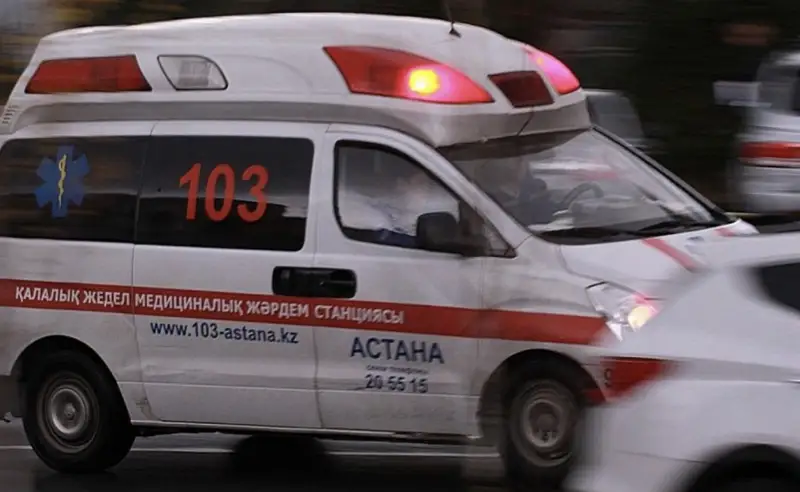 Мектеп директоры пышақ жарақатымен ауруханаға түсті