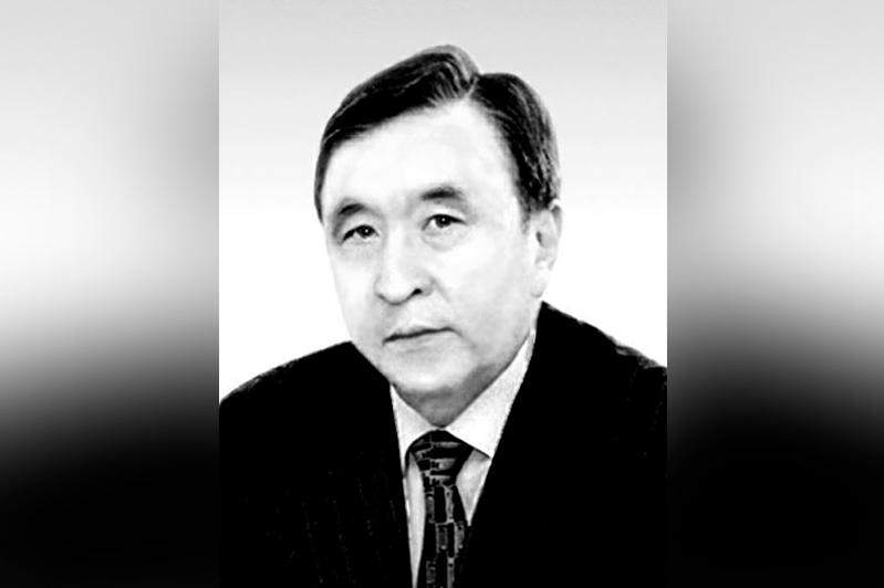 Қалық Абдуллаев өмірден озды