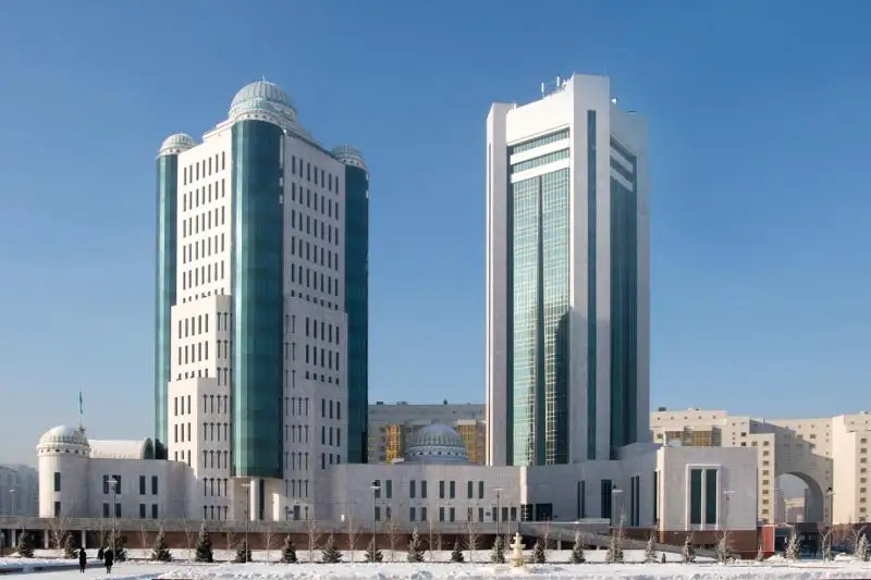 Депутаттар бір күндік жалақысын «Қазақстан халқына» қорына аударды