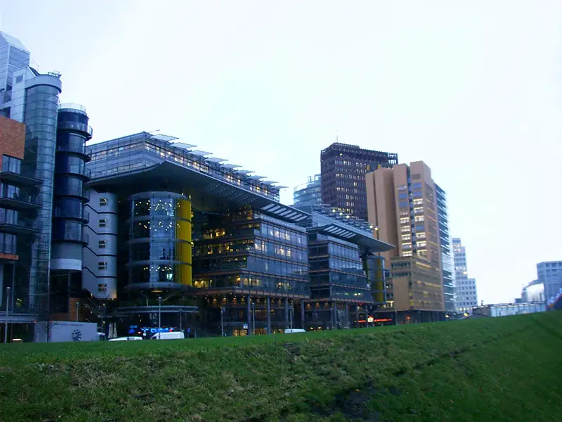 Жеңілген елдің бүгінгі бейнесі (фоторепортаж)