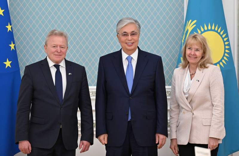Мемлекет басшысы Ауыл шаруашылығы мәселелері жөніндегі Еурокомиссар Януш Войчеховскиймен кездесті