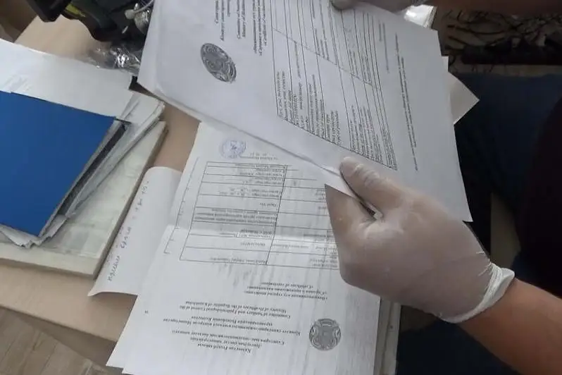 Полиция жалған вакцина паспортын сатып алған 200 адамды іздестіріп жатыр