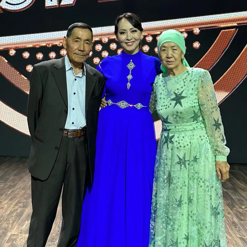 Айгүл Иманбаеваның әкесі өмірден өтті 