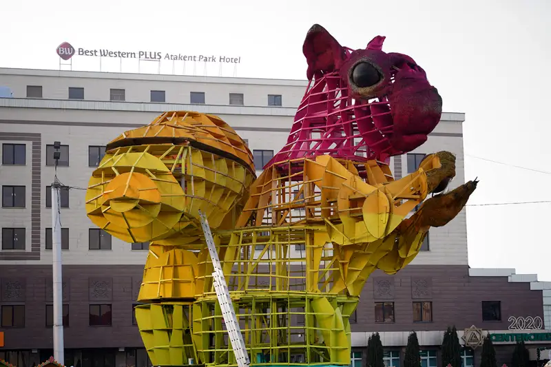 Атакенттегі алып тиін көшіріледі