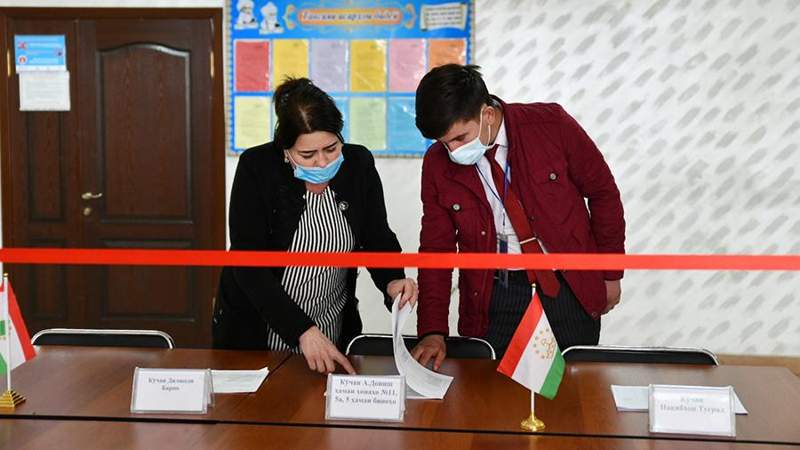 Тәжікстанда президент сайлауы өтіп жатыр   