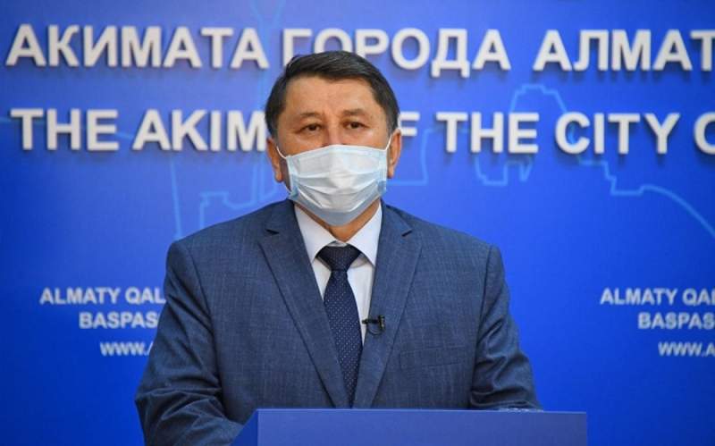 Бекшин: Алматыда күніне 200-ден астам студент вакцина салдырады
