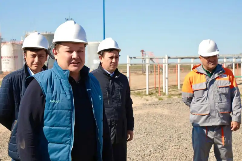 Атырау облысында өткен AMANAT партиясының кездесуінде референдумның маңызы талқыланды