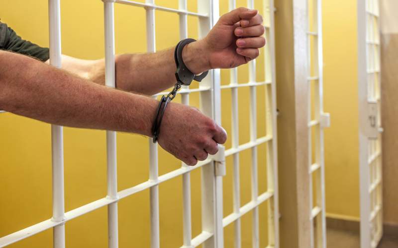 Жатақханада екі студентті пышақтаған ер адам қамауға алынды 