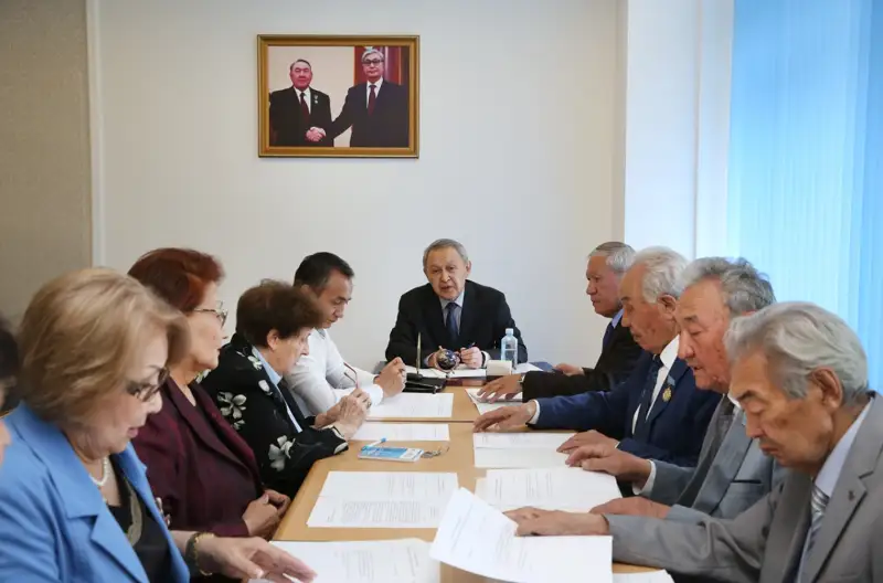 Алматы ардагерлері Конституцияға енгізілетін өзгерістерді қолдауға шақырды