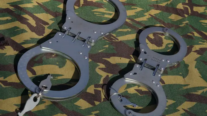 Қылмыстық істі 5 миллион теңге жауып бермек болған тергеушілер ұсталды