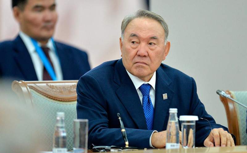 НАЗАРБАЕВ «Елбасы» мәртебесінен түбегейлі айырылды