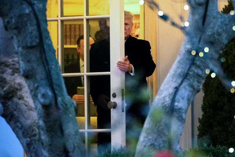 АҚШ-тың Сот Үйі Трампқа импичмент жариялады