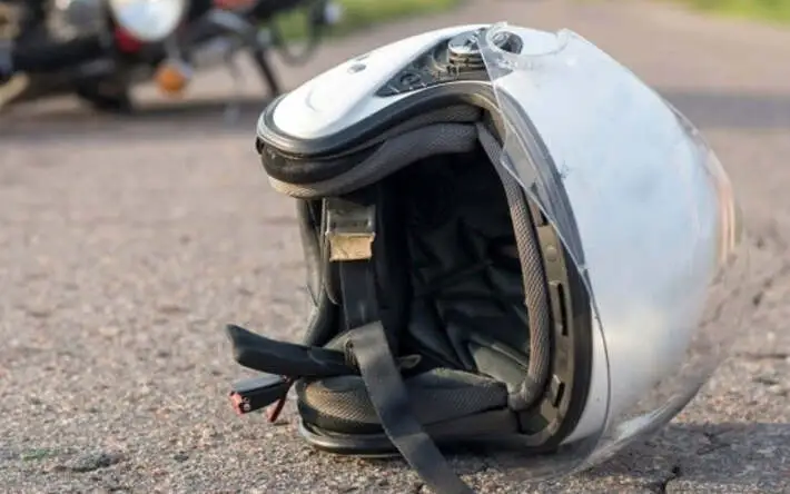 Скутердегі жасөспірім автокөлікпен соқтығысты 