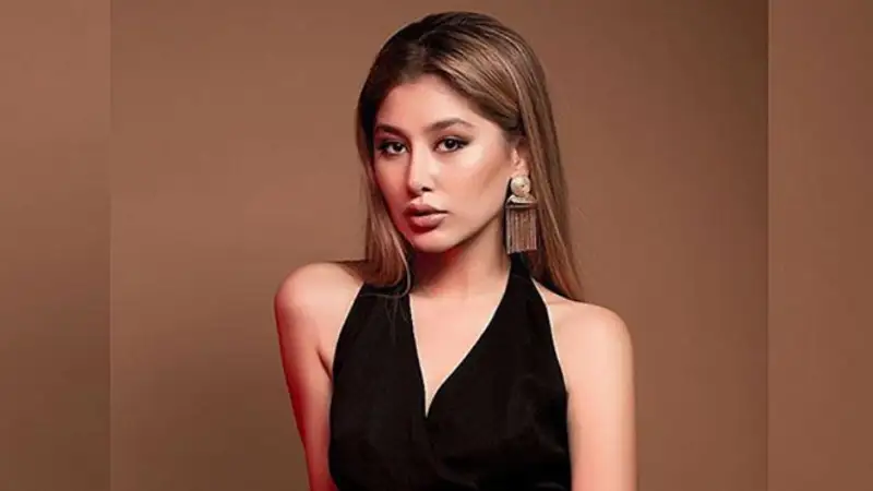 Бюстгалтердегі порно видео