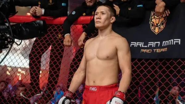 Жұмағұлов UFC-дегі екінші жекпе-жегі бойынша келісімшартқа қол қойды  