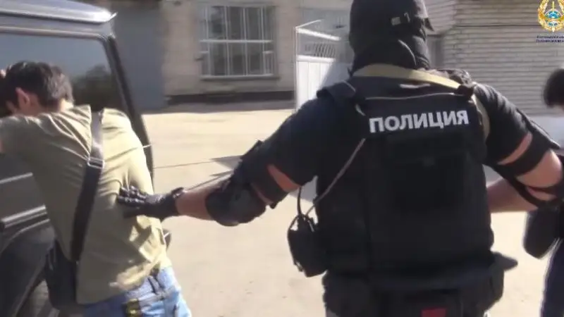 Интернет алаяқтары ұсталды