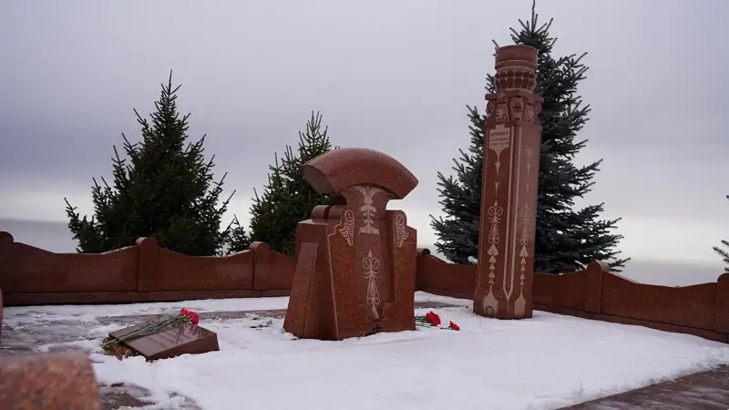 Қайраткердің рухына құран бағышталды