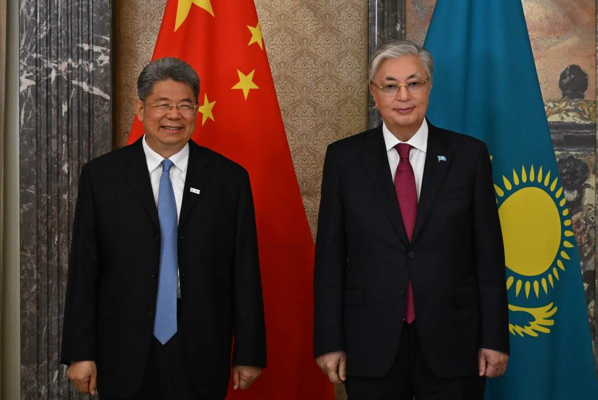 Мемлекет басшысы SINOPEC компаниясы директорлар кеңесінің төрағасы Ма Юншэнді қабылдады 
