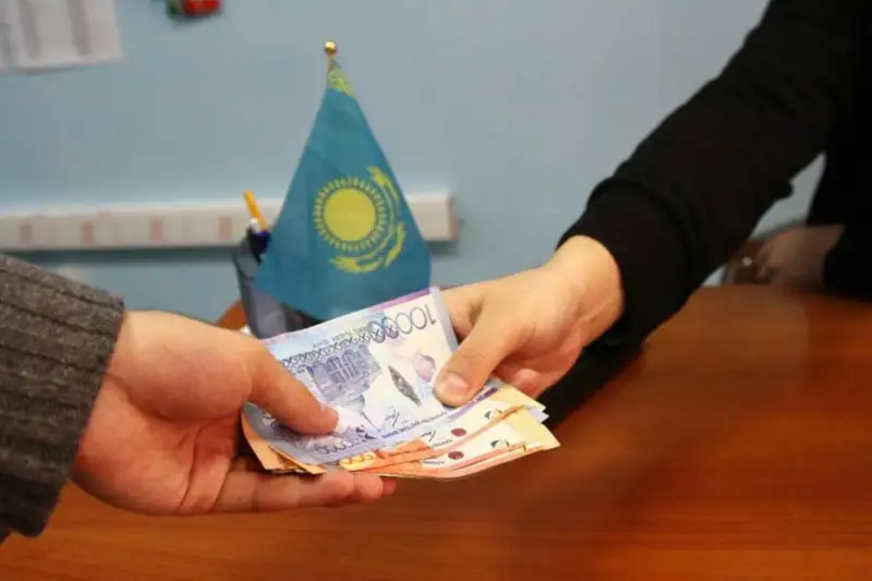 Кеген ауданының бөлім бастығы 1 млн теңге пара алды деген күдікпен ұсталды