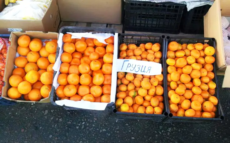 Қазақстанда бір тоннадан астам мандарин өртелді