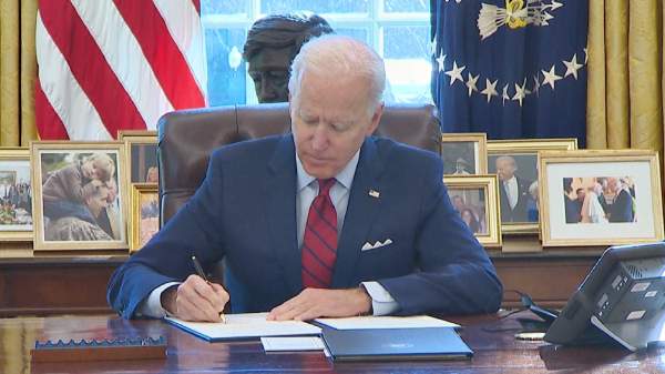 Байден Трамп бастамаларының күшін жойды