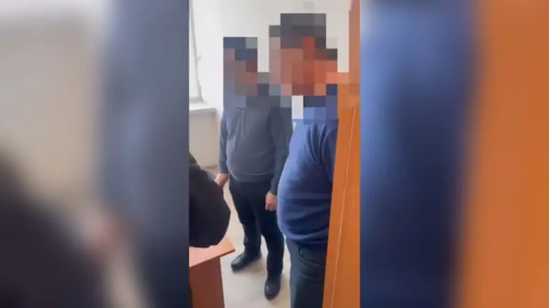 Таразда ЖОО оқытушысы пара алу кезінде ұсталды