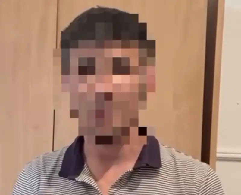 Алматы облысында ер адам темір жолдарды белгіленбеген жерден кесіп өтіп, жүк пойызына тас лақтырды