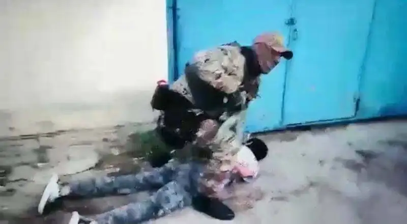 Ақтөбе облысында кәсіпкерлерден ақша бопсалаған қылмыстық топ ұсталды