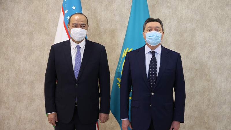 Қазақстан мен Өзбекстан премьер-министрлері Түркістан қаласында келіссөз өткізді