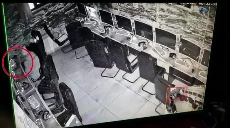 Елордалық тұрғын ұйықтап жатқан виртуалды ойыншының телефонын ұрлап кетті 