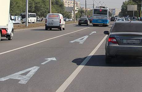 Алматының екі көшесіндегі автобус жолағы алынып тасталды