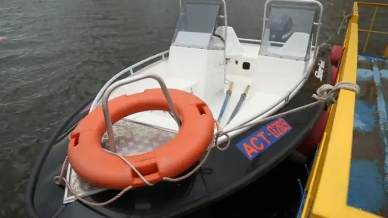 Көпірден секірген қызды куәгерлер құтқарып қалды