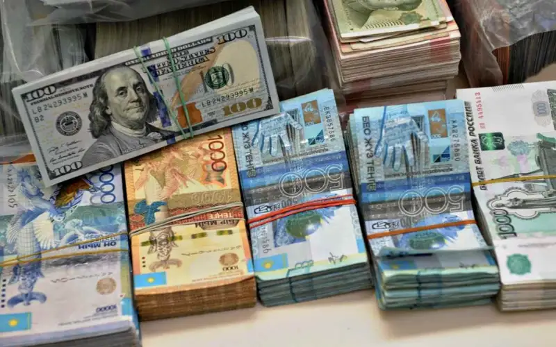  «Көлік алып беремін»: Елордада алаяқтар 280 адамды алдап кеткен