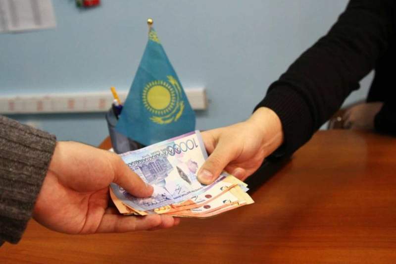 Кеген ауданының бөлім бастығы 1 млн теңге пара алды деген күдікпен ұсталды