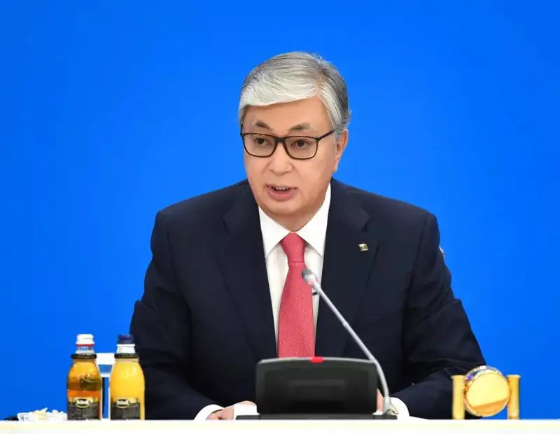 Мемлекет басшысы Жақсылық Үшкемпіровтің отбасына көңіл айтты