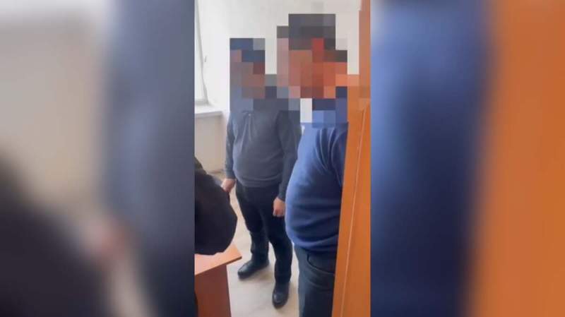 Таразда ЖОО оқытушысы пара алу кезінде ұсталды