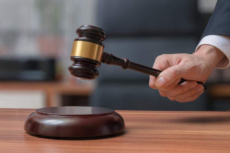 Сыбайлас жемқорлыққа барған 70 шенеунік сотталды