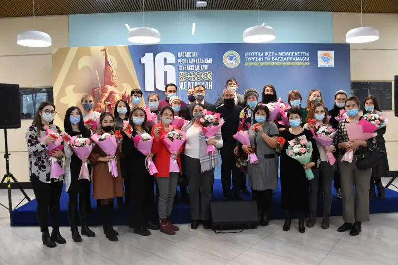 Сағынтаев көпбалалы отбасыларға баспана кілтін табыстады