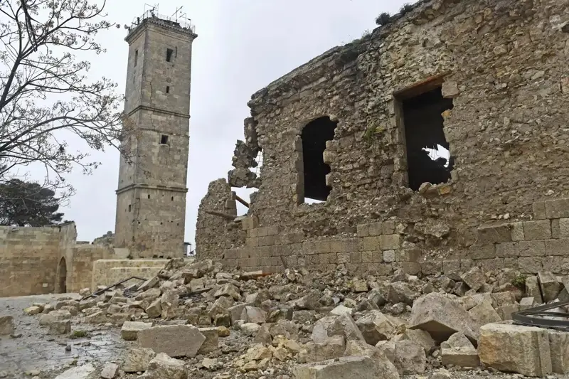 Зілзаладан зардап шеккен сириялықтар мешіт таппай сенделіп жүр